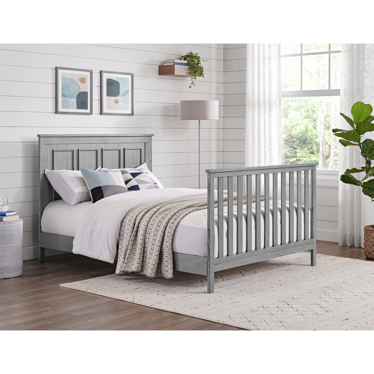 3-Drawer Dresser V990