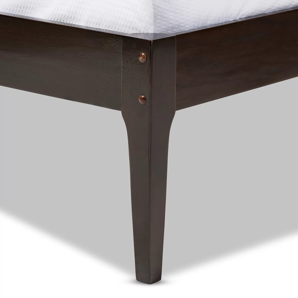 Queen Size Solid Wood Bed Frame I881
