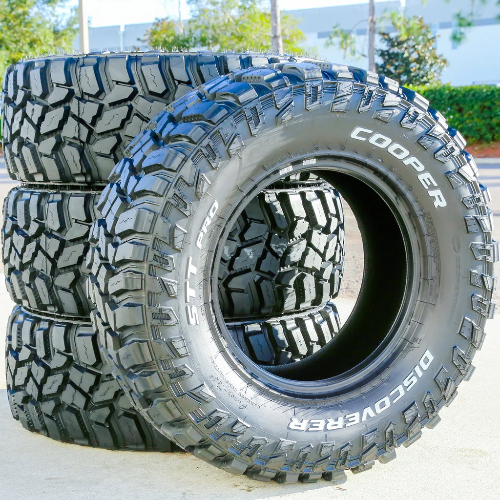 Set of 4 Mud Tires Q7552