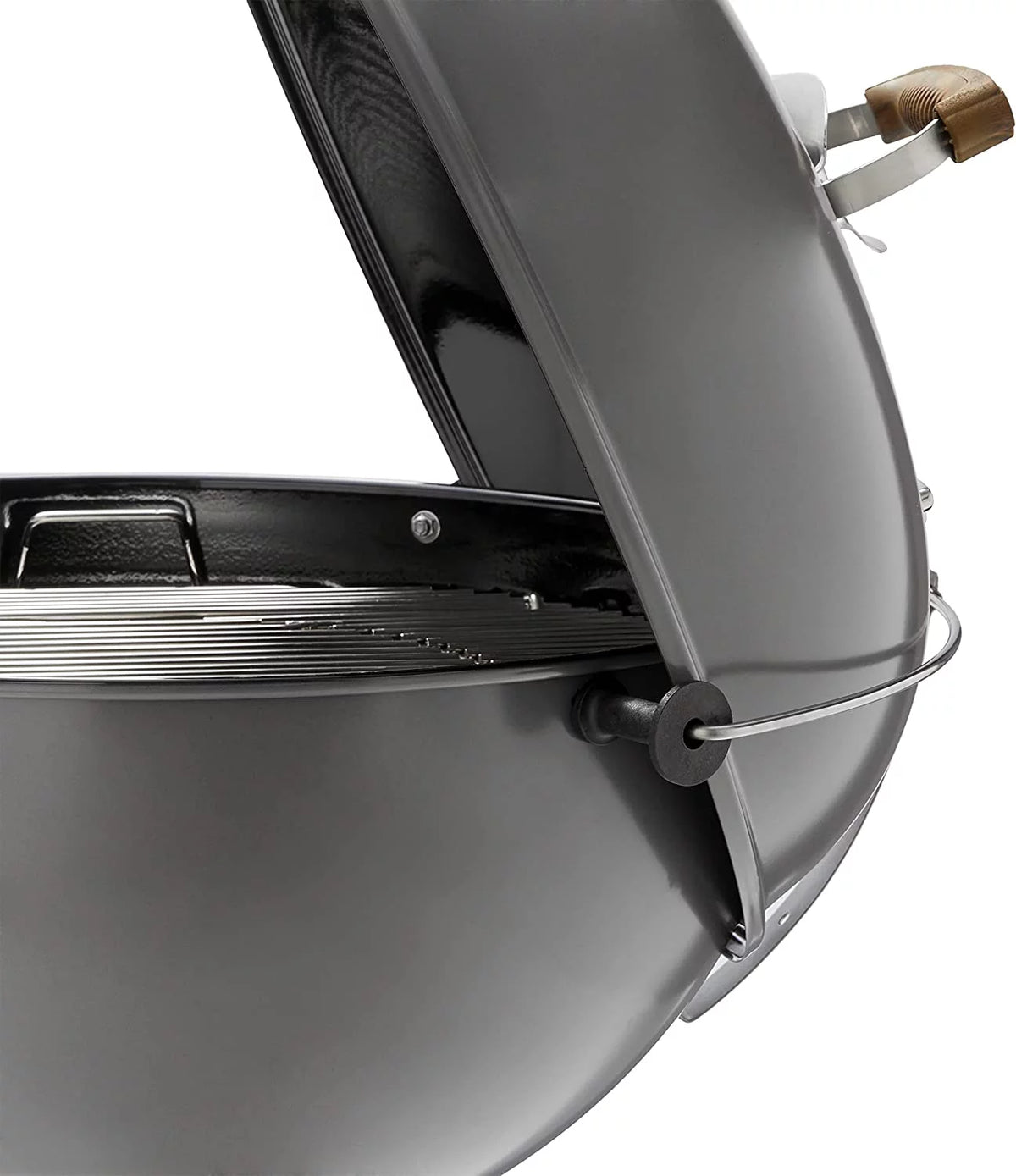22 in. Kettle Charcoal Grill M663