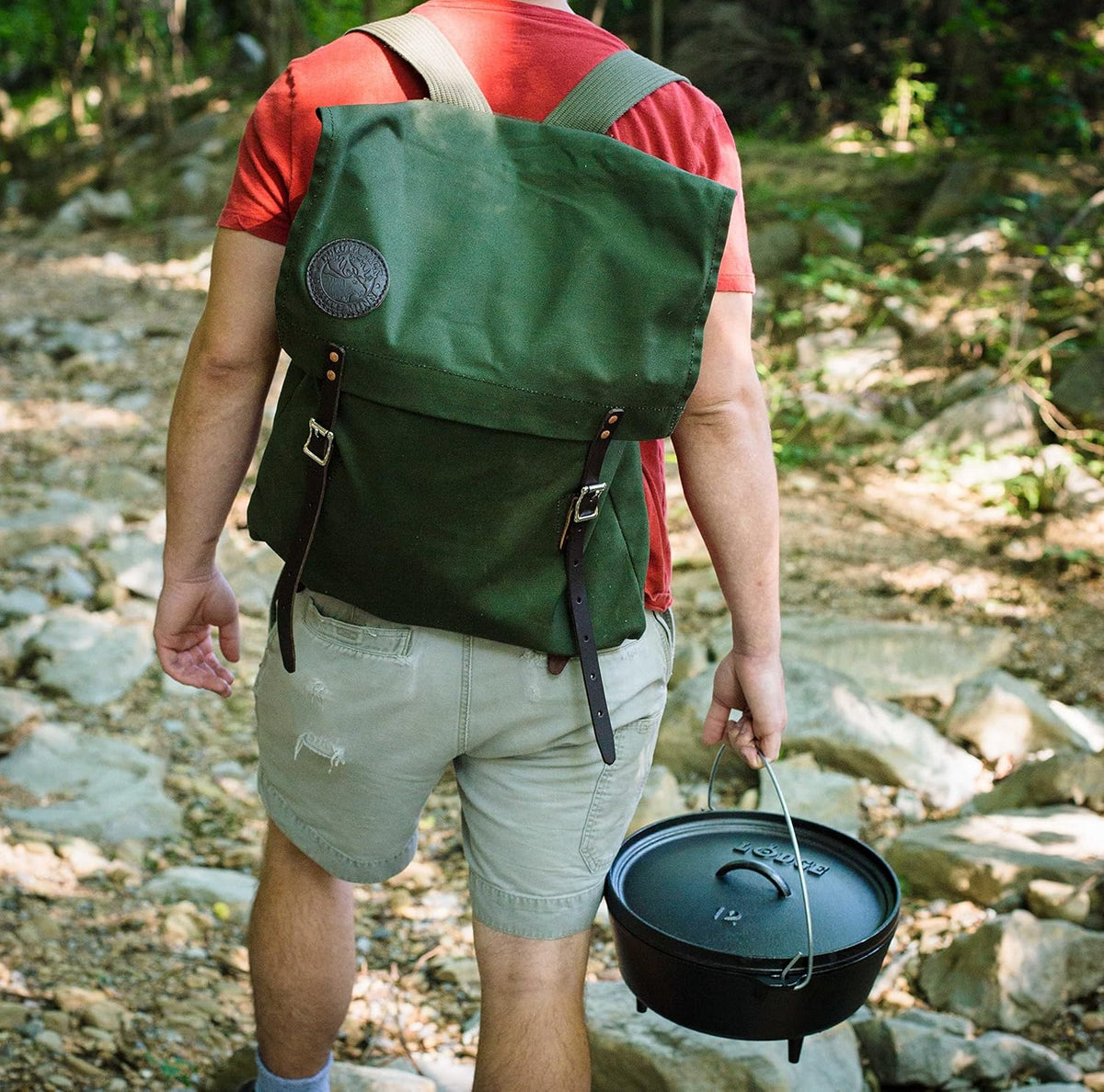 6 Quart Camp Dutch Oven with 12-Pack Aluminum Foil Liners V936