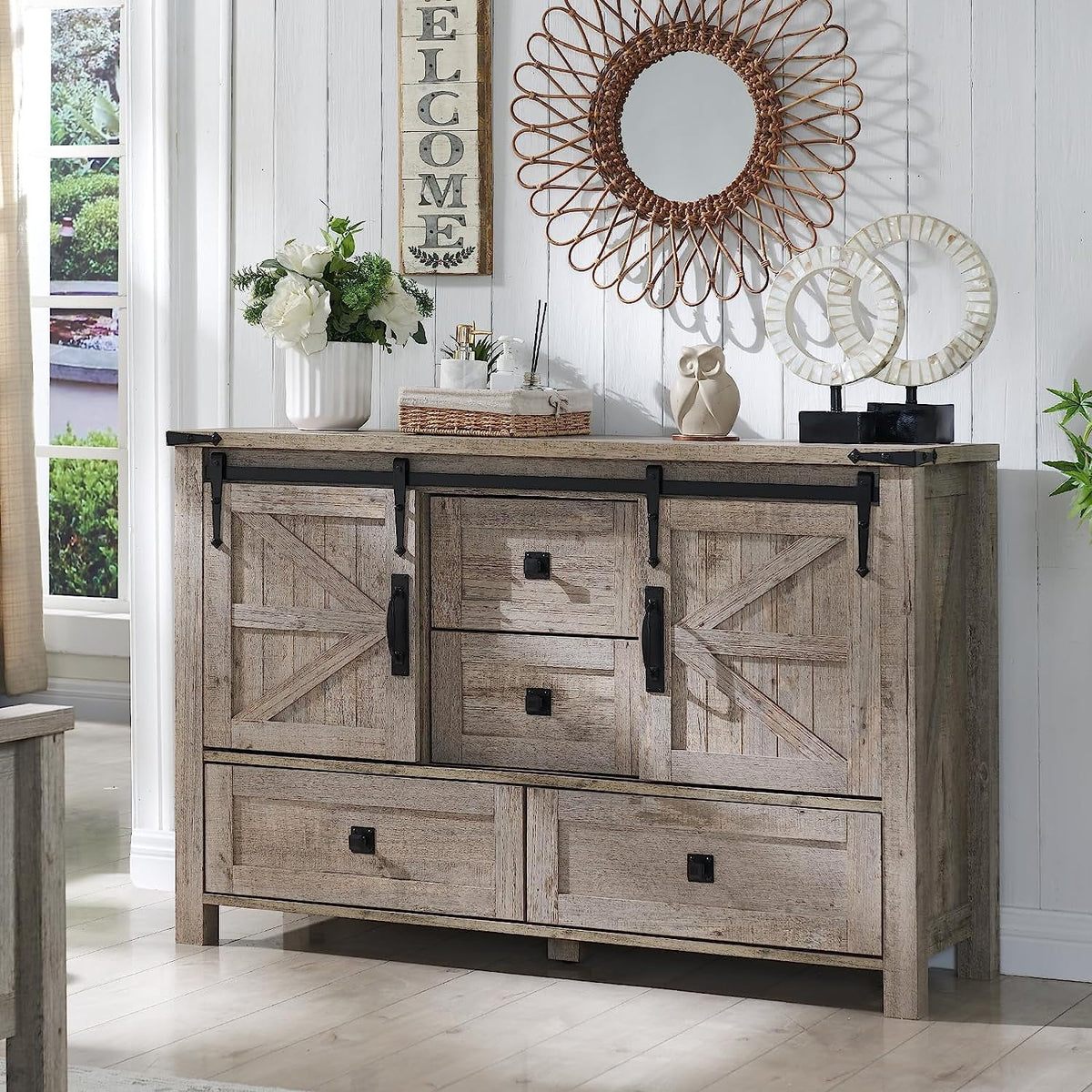 White 4 Drawer Dresser with Barn Door T157040