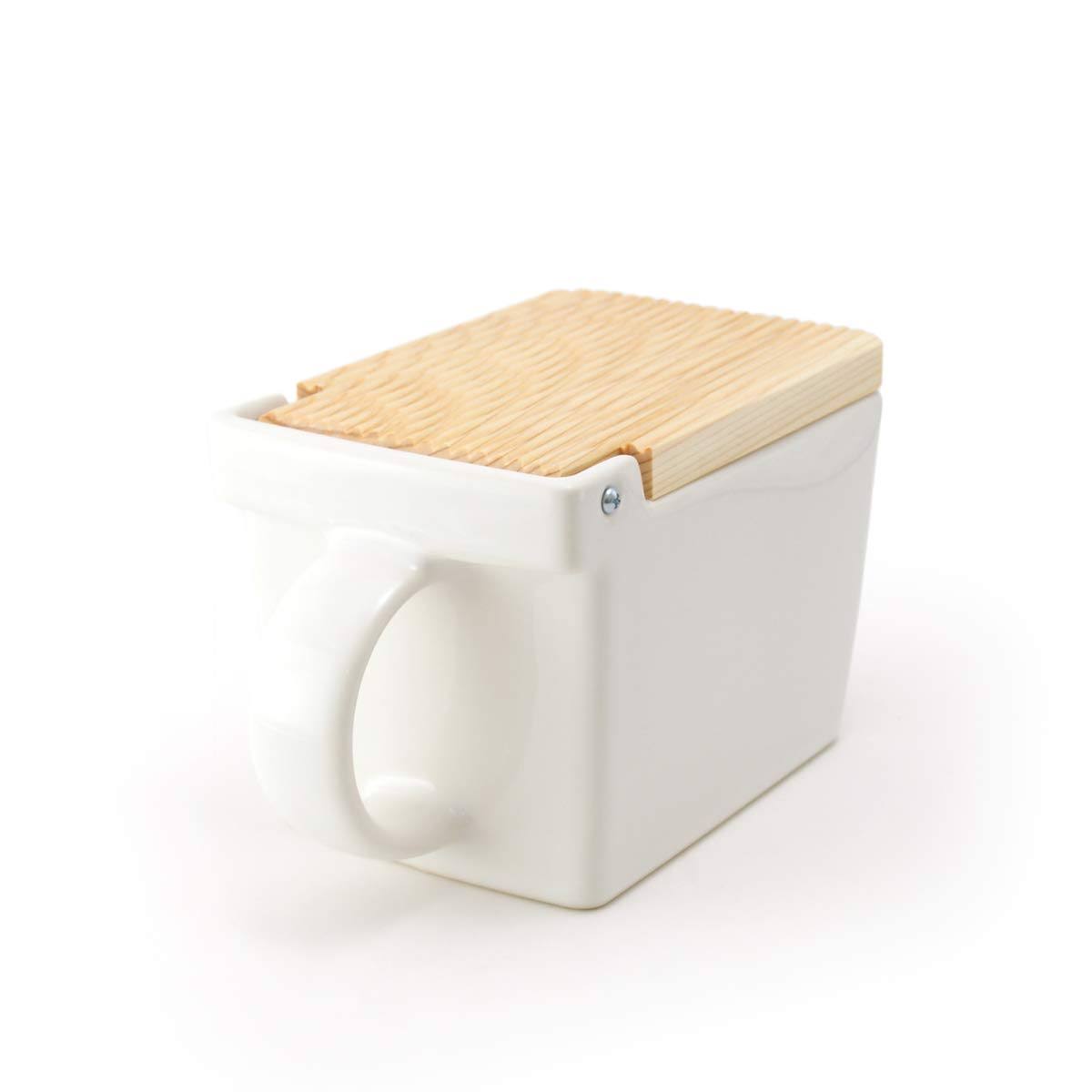 White Salt Box W654822