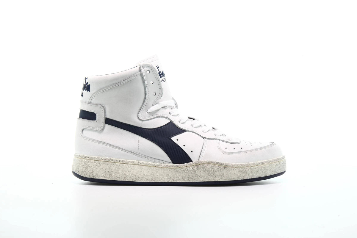 Corsair Basket Shoes H37239