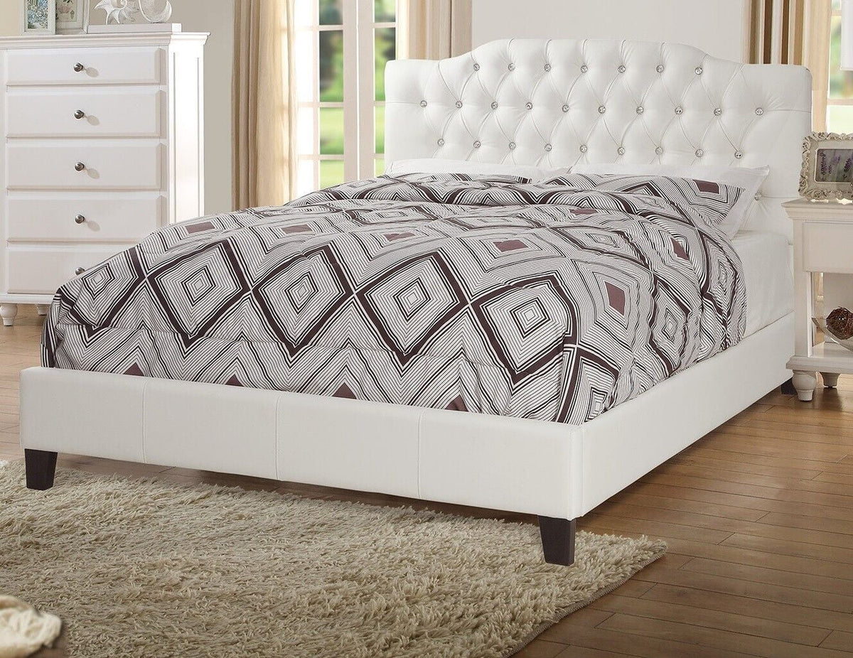 King Size Bed with 2 Nightstands White Faux Leather L9350