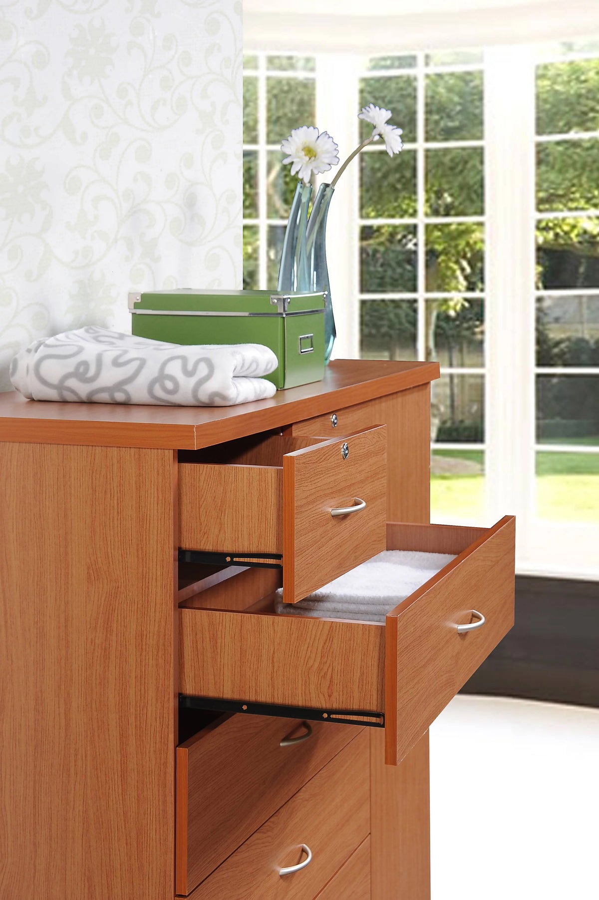 7 Drawer Dresser with Side Cabinet and 3 Shelves, Chocolate C9131