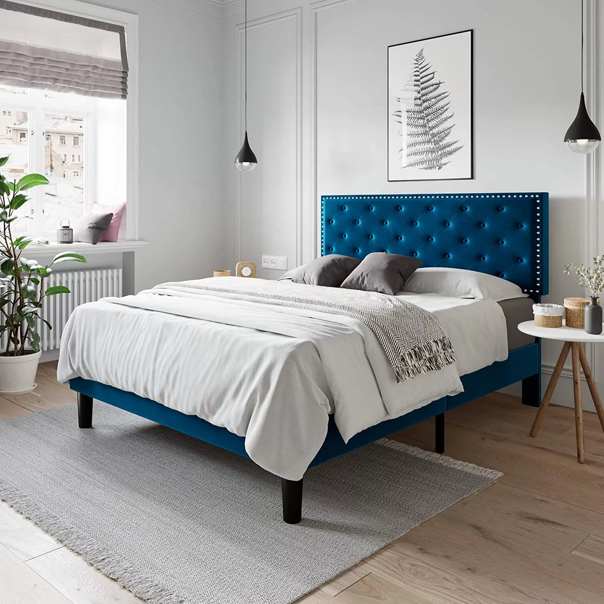 Queen Size Light Grey Velvet Upholstered Platform Bed M628349