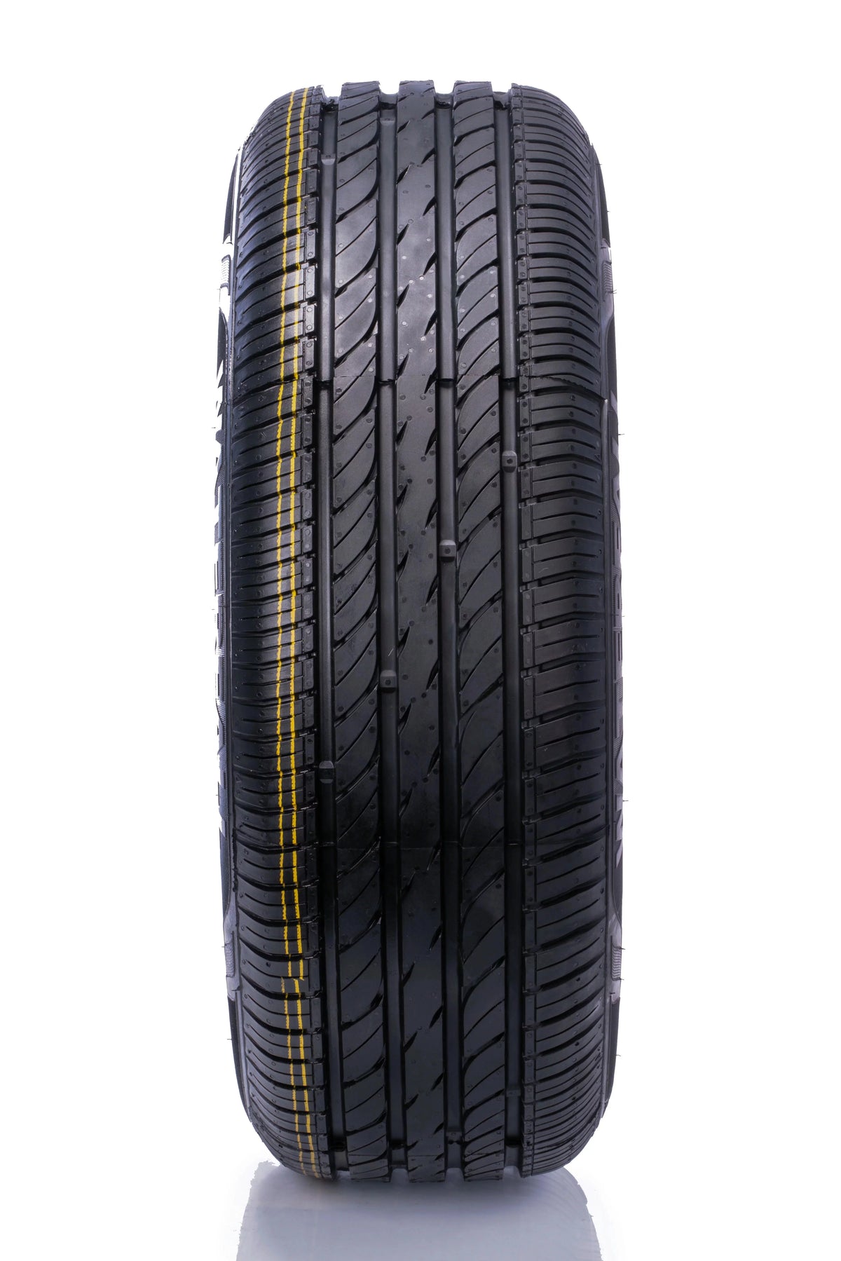 225/55R16 95 W All Season Tire Y360737