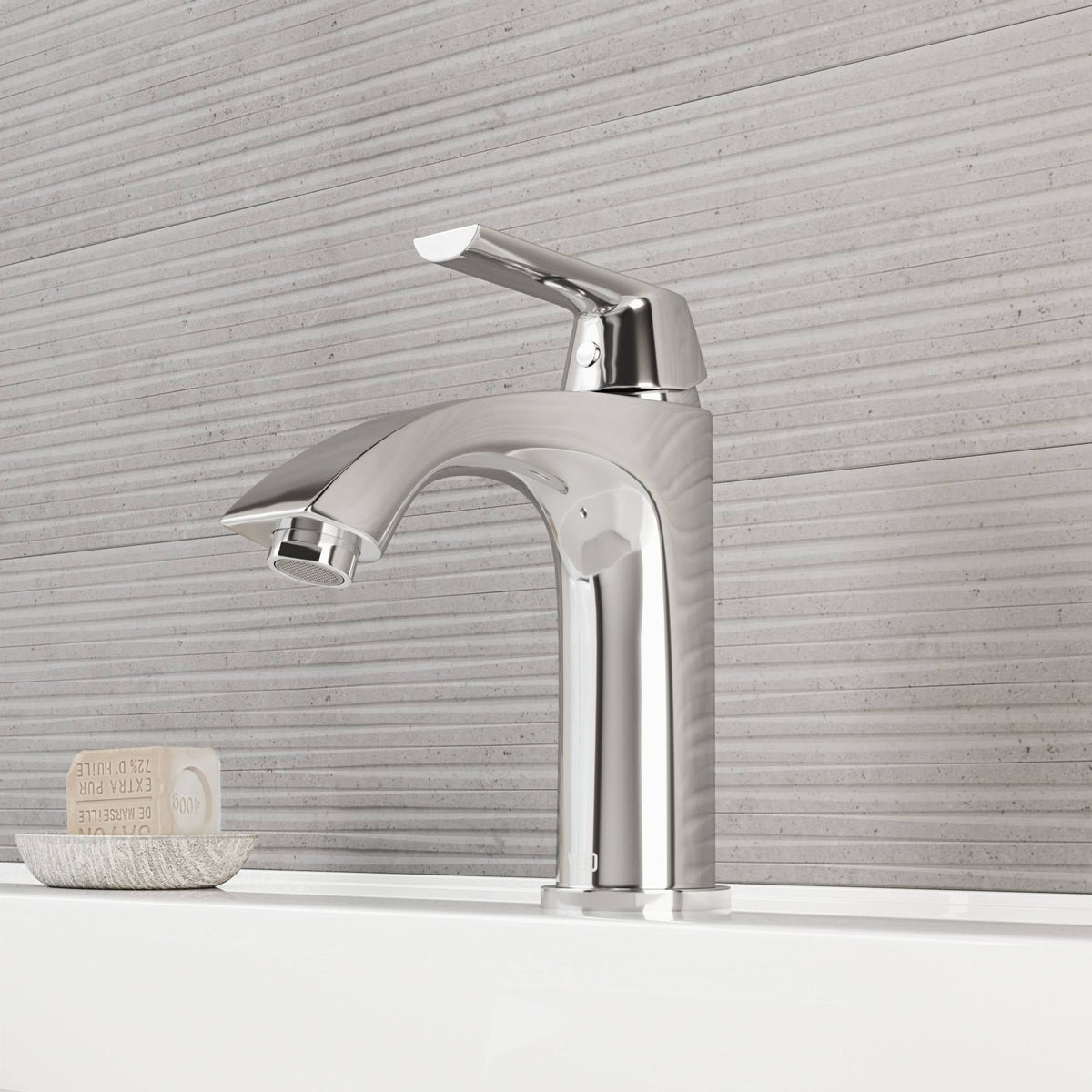 Chrome Single Hole Bathroom Faucet N2073