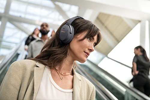 Triple Black Noise Cancelling Headphones L53691