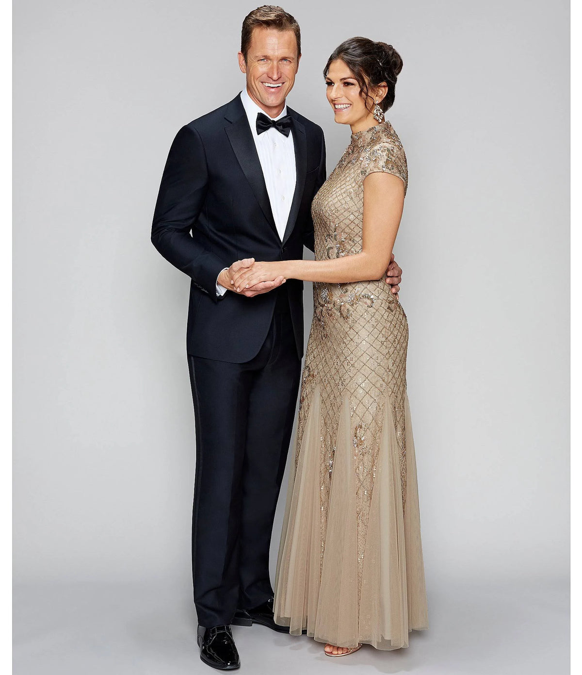 Black Modern-Fit Tuxedo R8557
