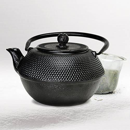 Black Hammered 40 Ounce Cast Iron Teapot O418444