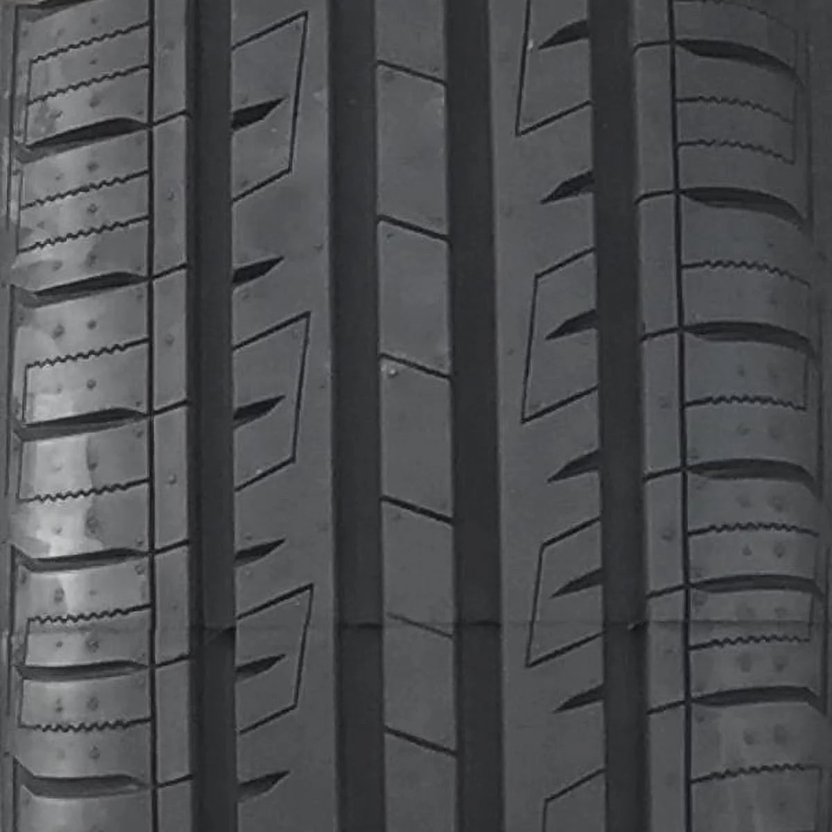 205/60R15 91V All Season Passenger Tires Set of 4 U779674