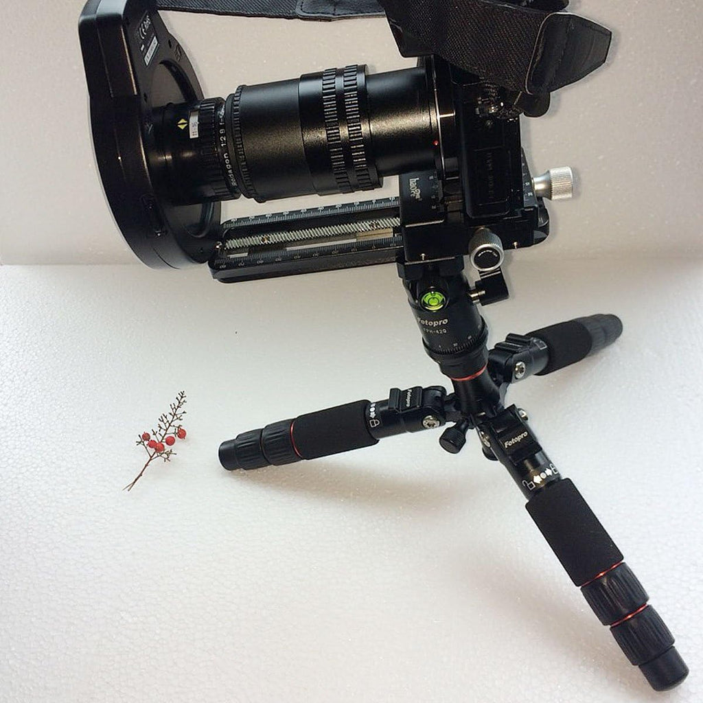 Macro Focusing Rail with Arca Swiss Type Quick Release Clamp U73128