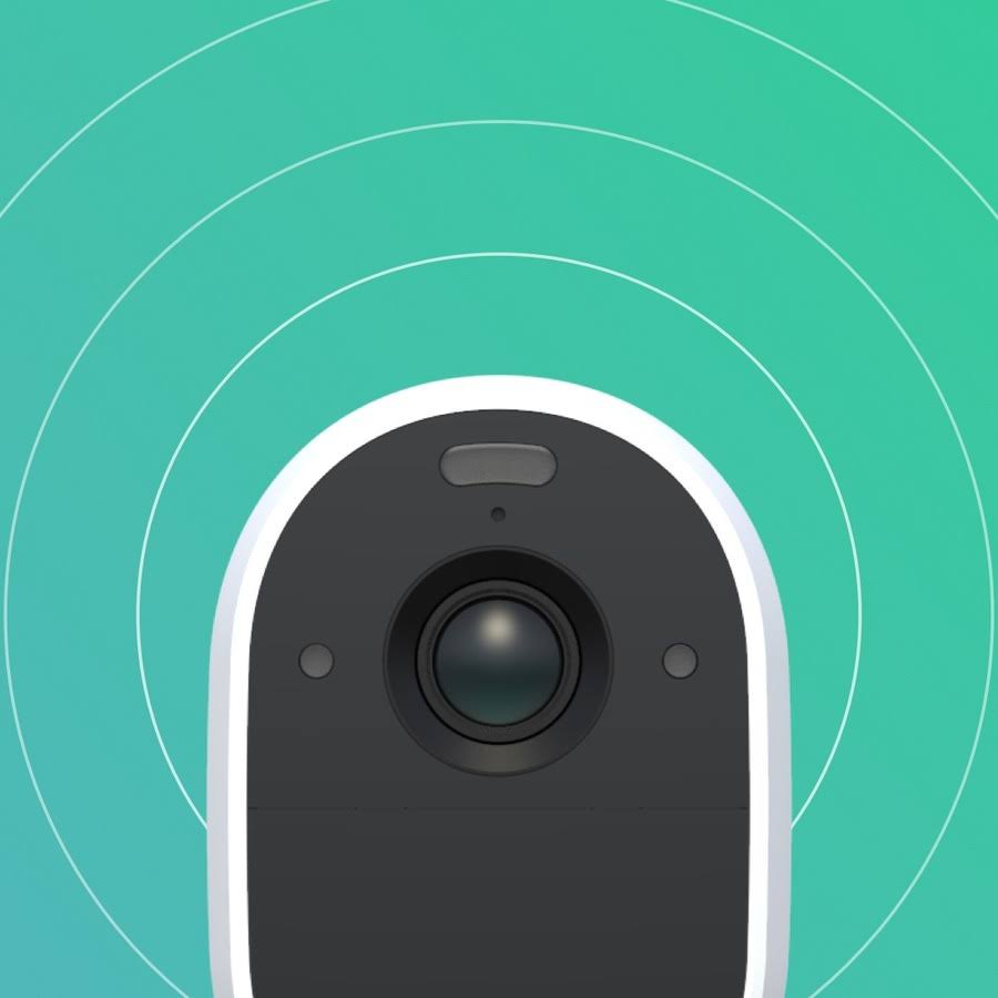Essential XL Spotlight Camera P65259