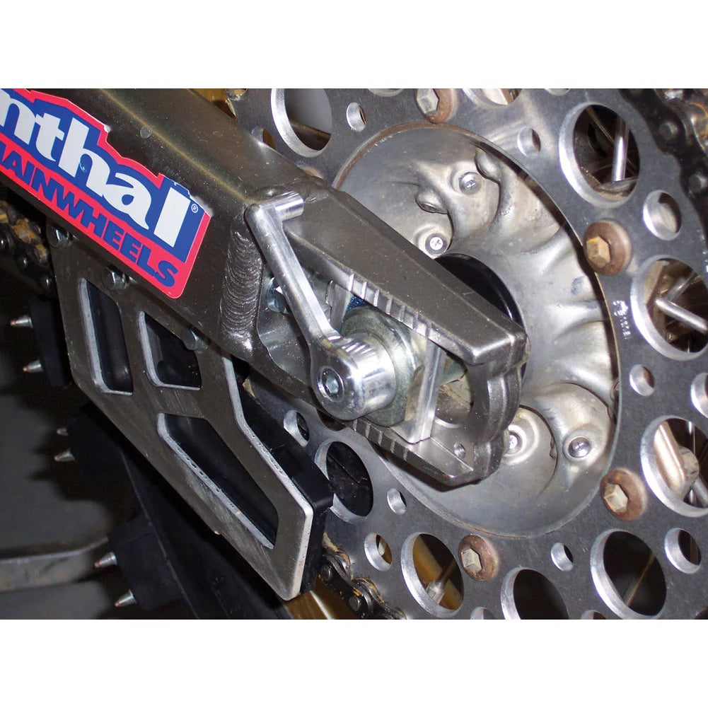 Rear Axle Pull M802